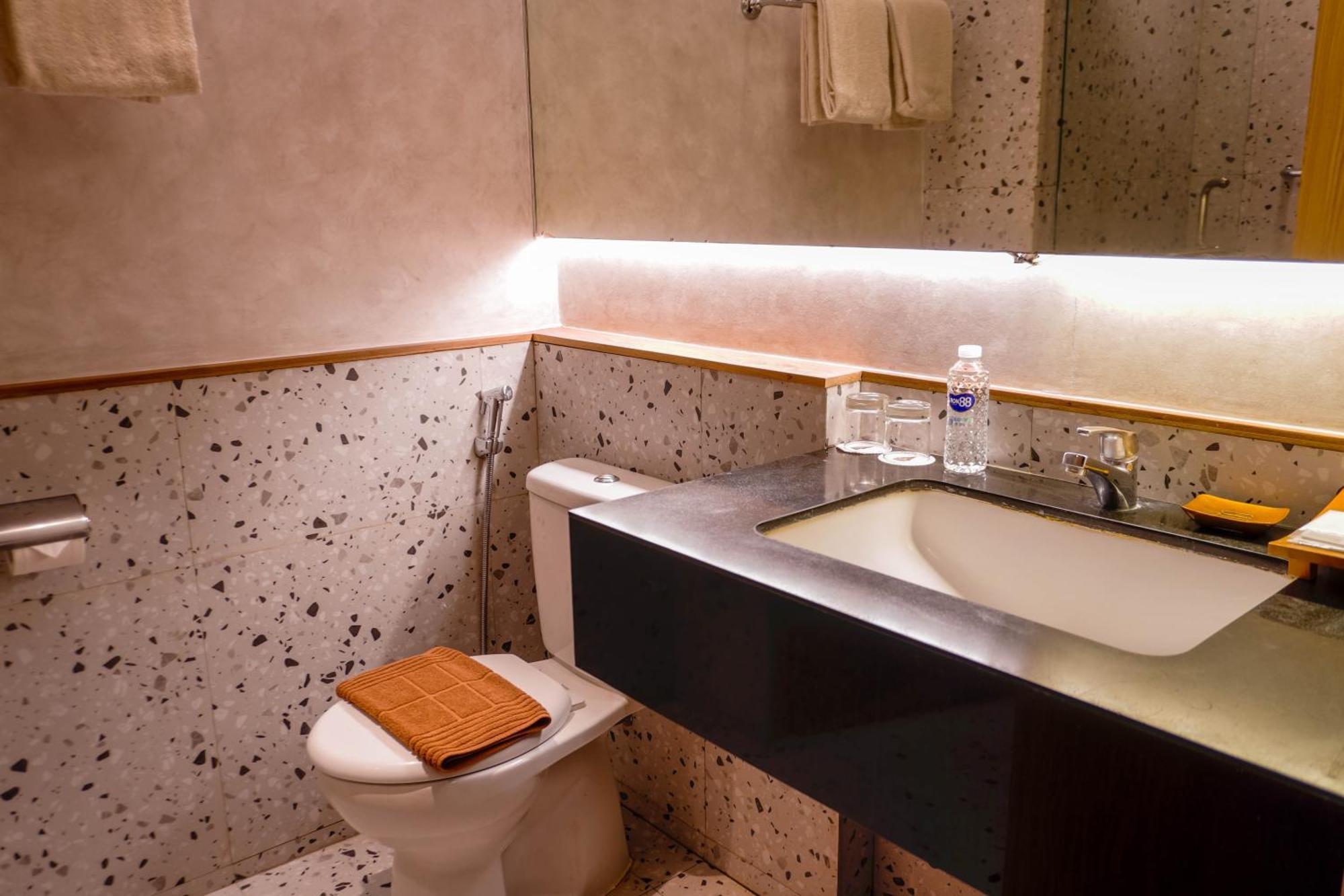 De Java Hotel בנדונג מראה חיצוני תמונה