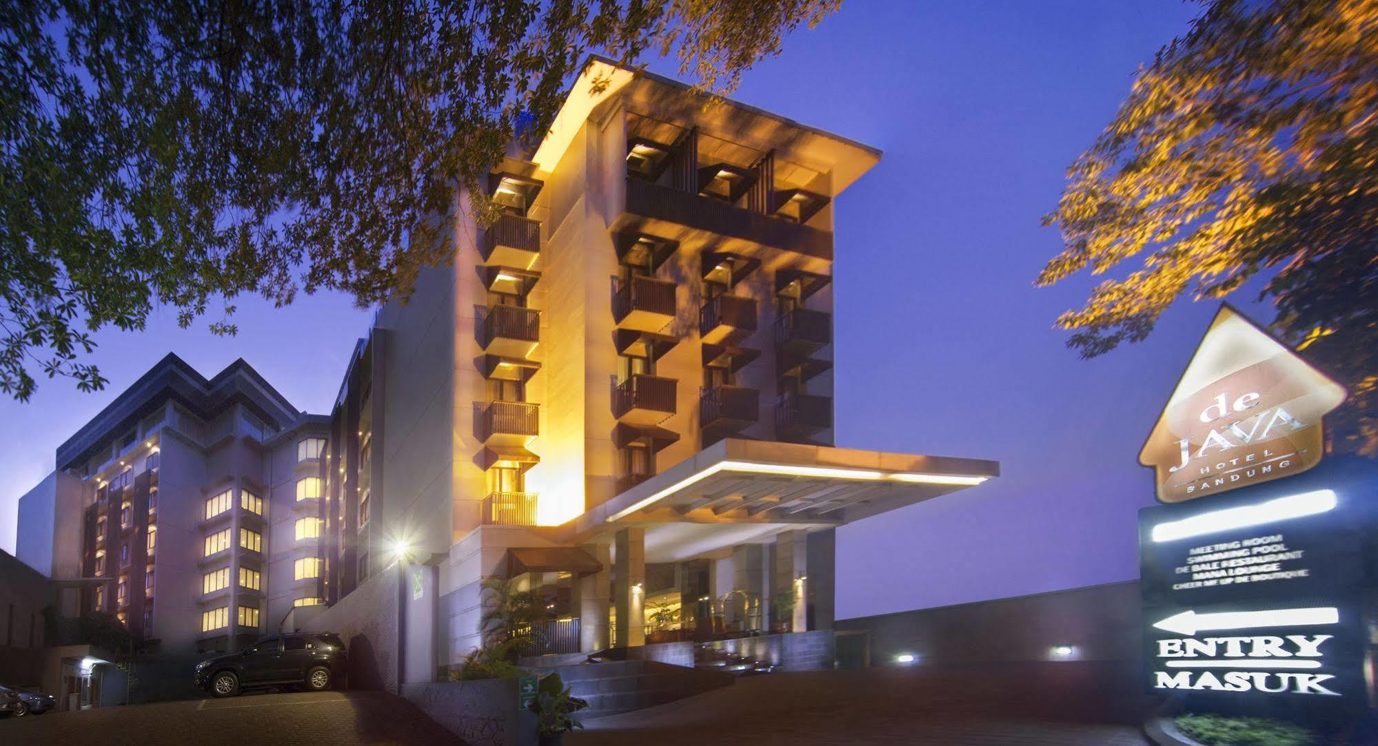 De Java Hotel בנדונג מראה חיצוני תמונה